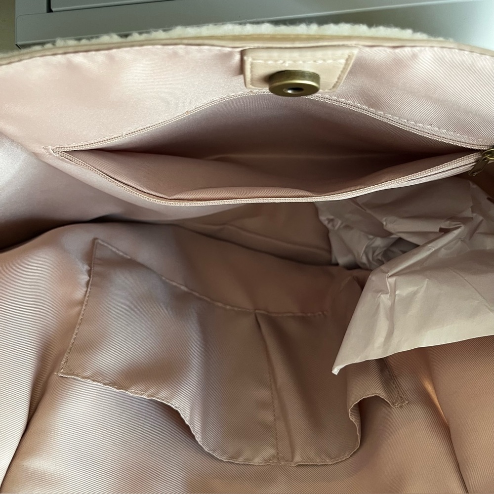 Sherpa Cream Tote Bag - Picture 7 of 7
